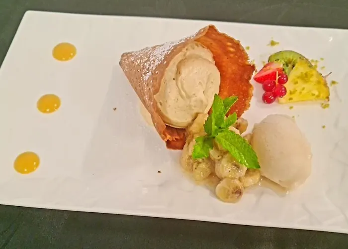 Pont De Senard Hotel